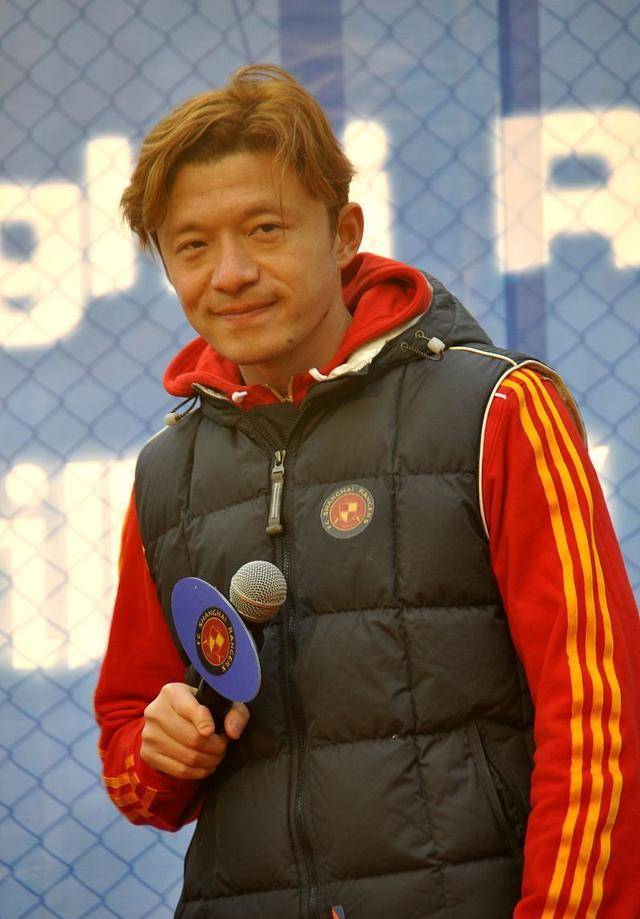 包含芝加哥公牛训练开放日,国际比赛日外线爆发引欢呼,荷甲在即,球探报告显示潜力的词条 包含芝加哥公牛训练开放日,国际比赛日外线爆发引欢呼,荷甲在即,球探报告显示潜力的词条