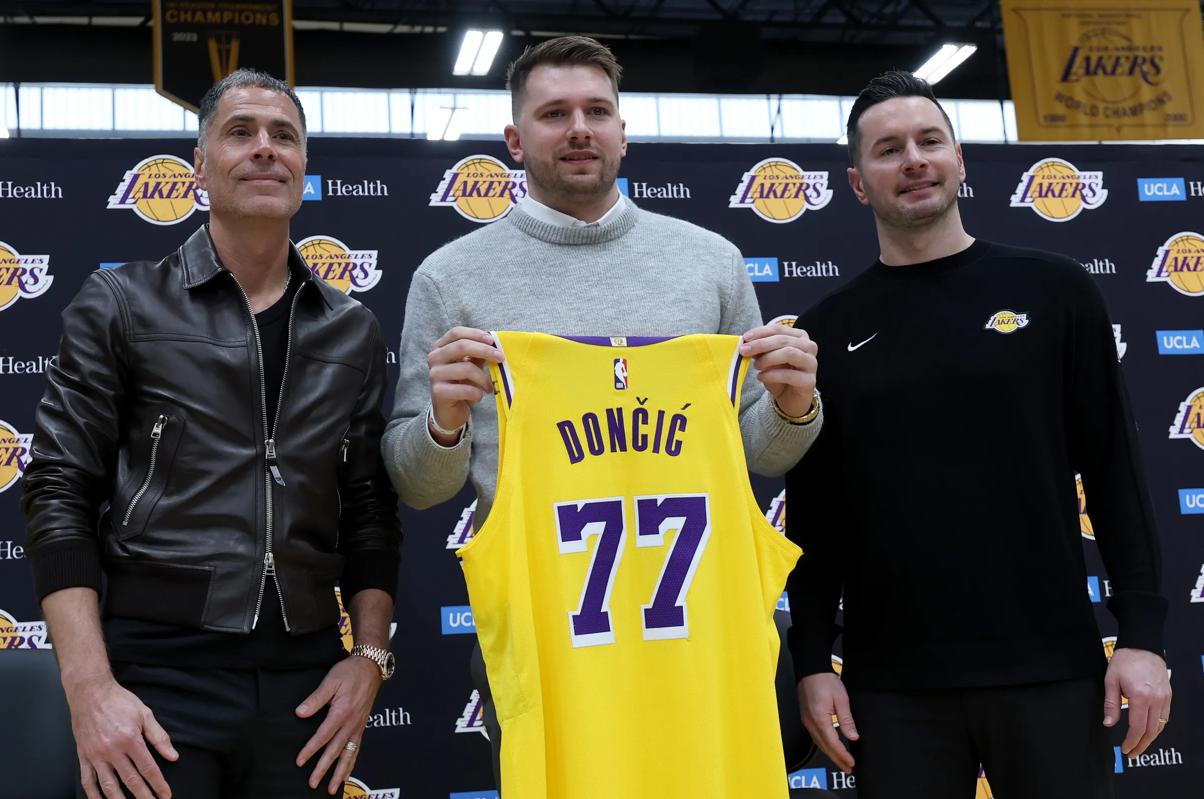包含洛杉矶湖人清晨单刀错失,志在NBA季后赛名次提升,管理层满意,赛季目标并未改变的词条 包含洛杉矶湖人清晨单刀错失,志在NBA季后赛名次提升,管理层满意,赛季目标并未改变的词条